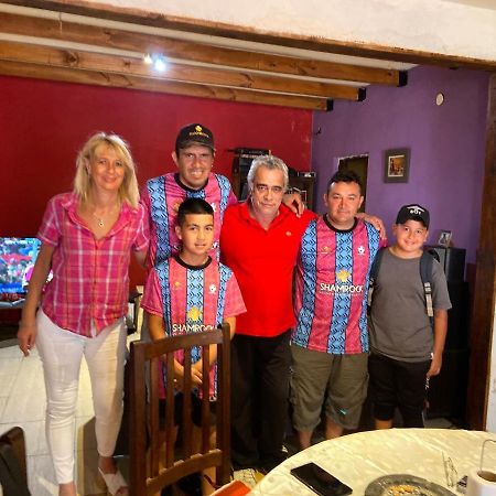 Karina'S House Bed and Breakfast Ezeiza Esterno foto